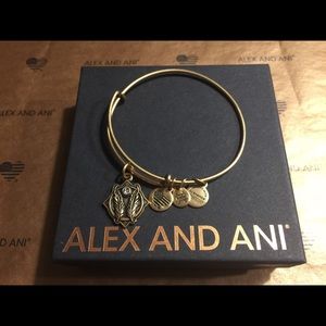 🌟ALEX AND ANI Godspeed Rafaelian Gold Bangle🌟